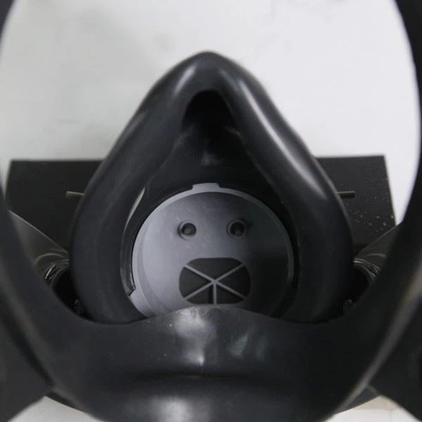 139981 S10.2 Gas Mask 07
