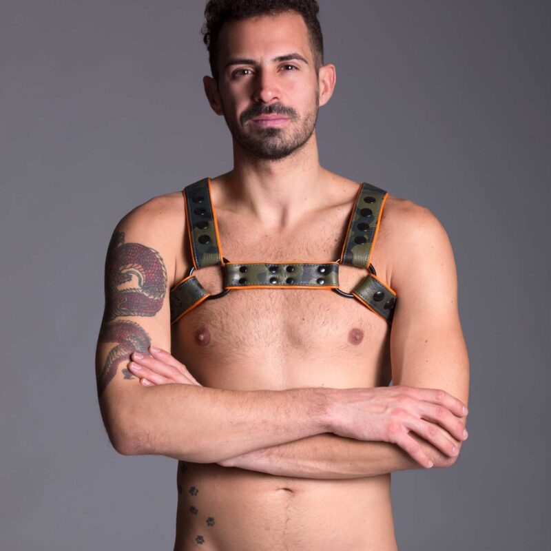 camo harness