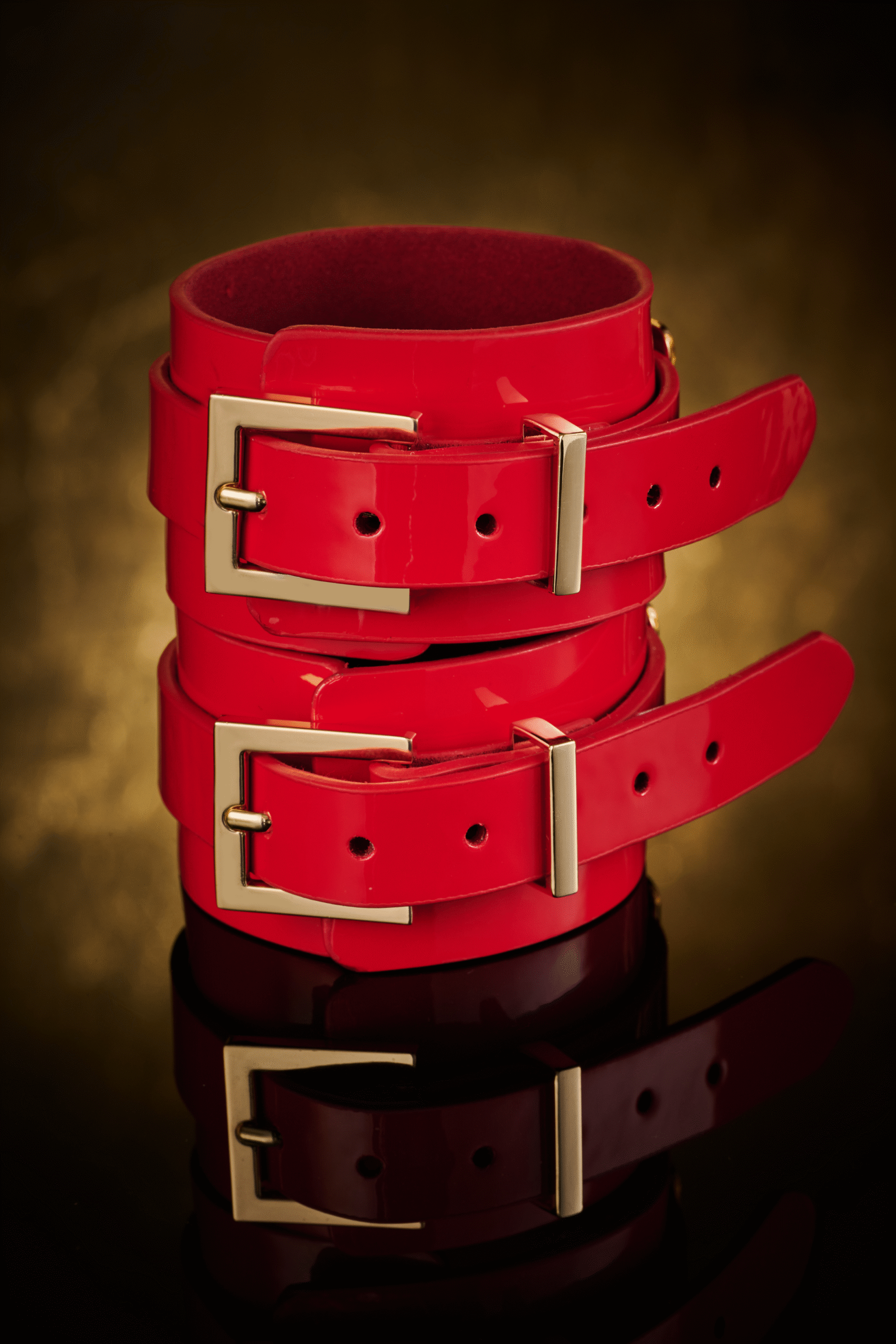 Kinky Diva VEGAS High Gloss Wrist Cuffs Red